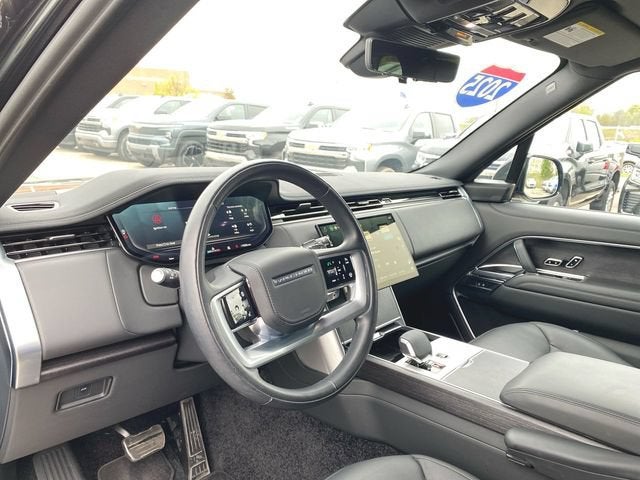 2025 Land Rover Range Rover SE
