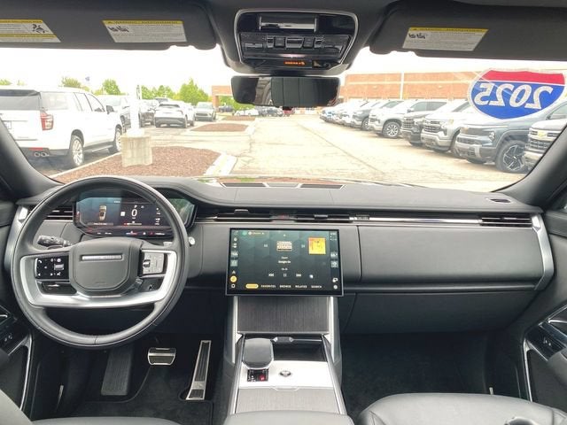 2025 Land Rover Range Rover SE
