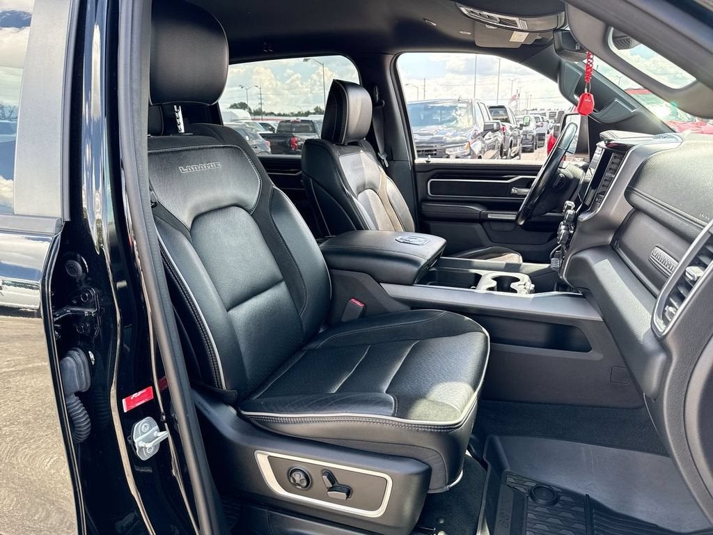 2021 RAM 1500 Laramie Crew Cab 4x4 5'7" Box