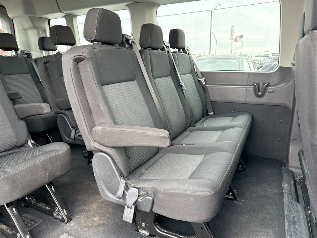 2022 Ford Transit Passenger Wagon XL