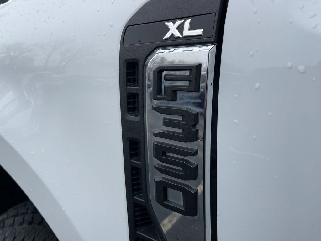 2023 Ford Super Duty F-350 SRW XL