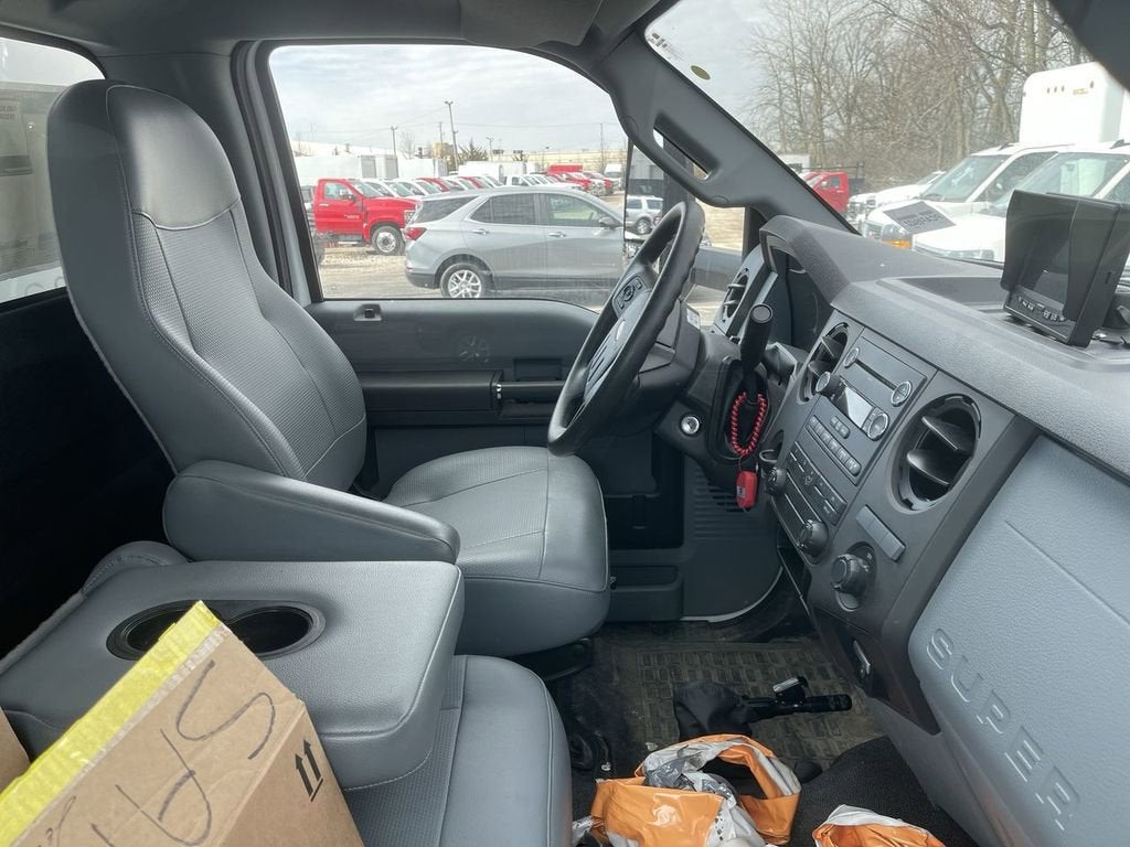 2019 Ford Super Duty F-650 Straight NA