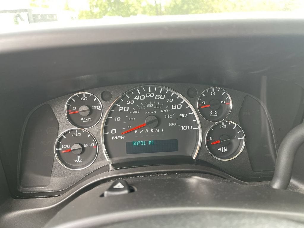 2023 Chevrolet Express Passenger 3500 LS