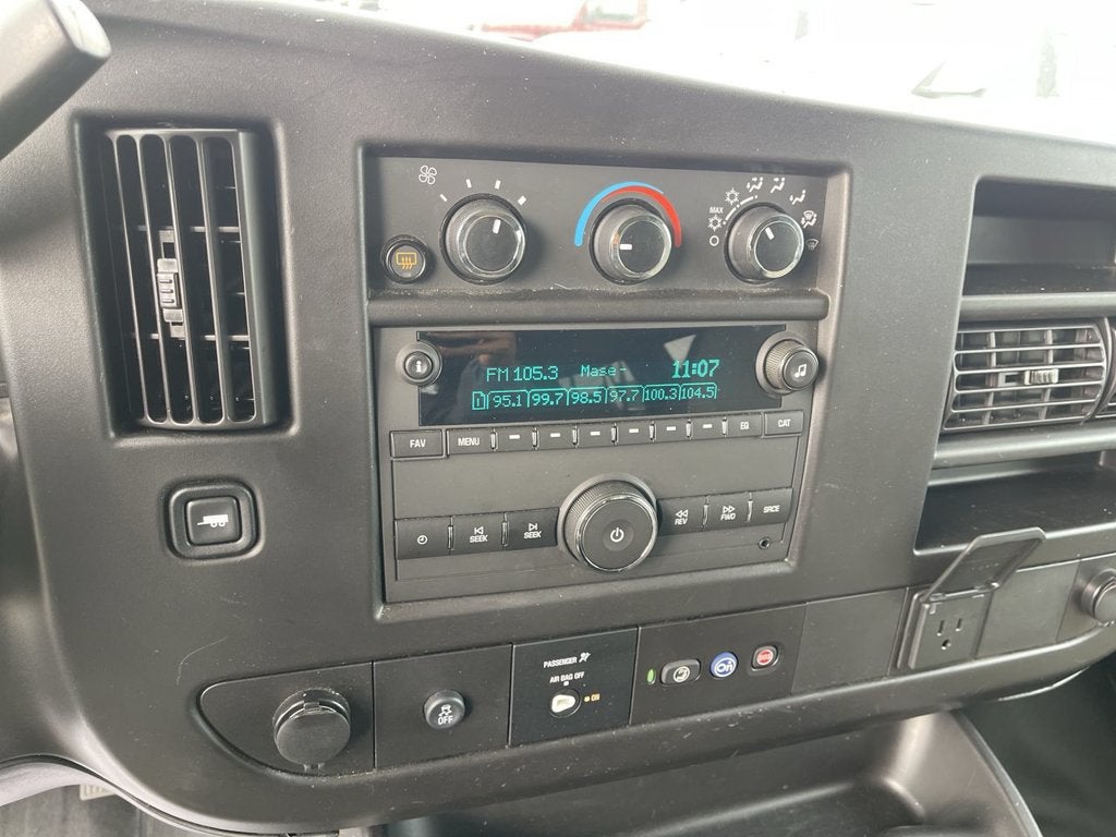 2023 Chevrolet Express Passenger 3500 LS