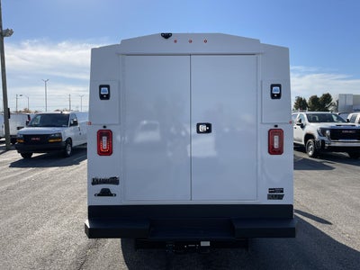 2025 Chevrolet Express Cutaway 3500 1WT