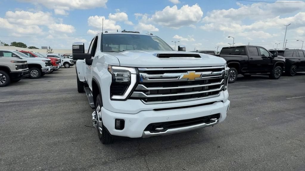 2025 Chevrolet Silverado 3500 HD High Country DRW
