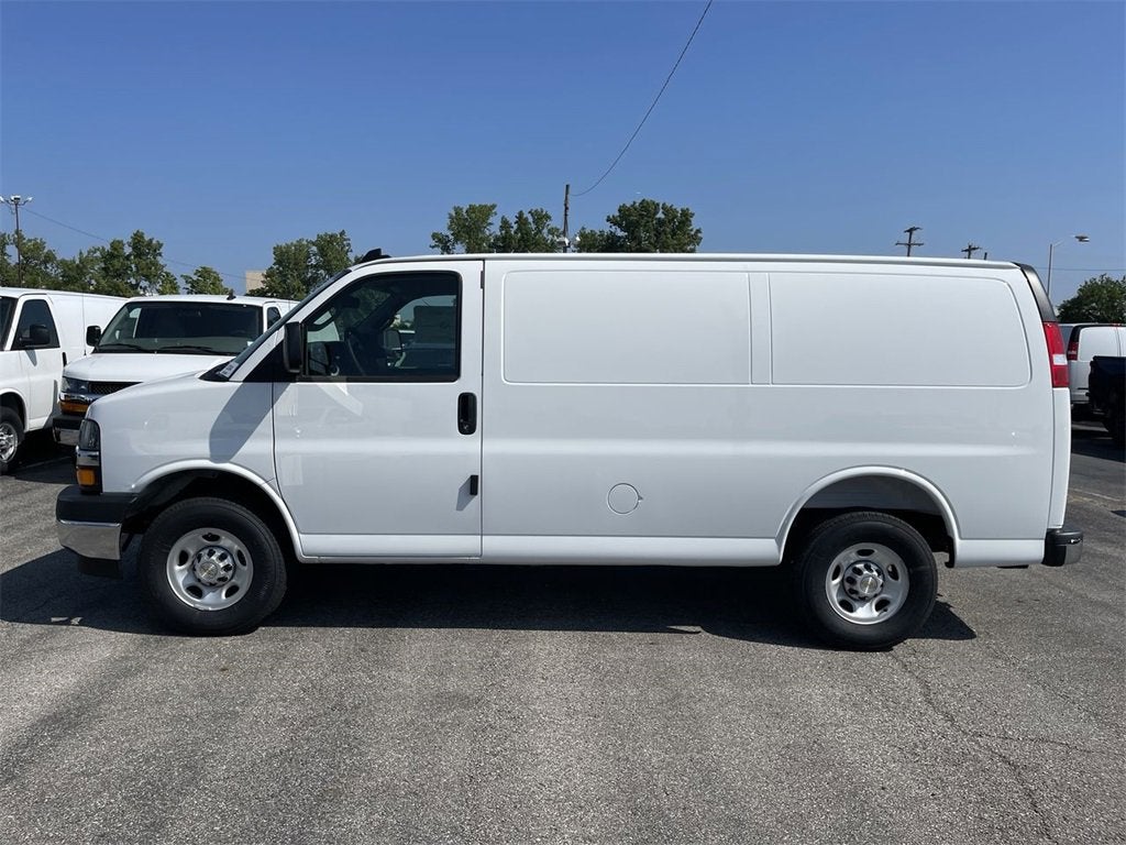 2025 Chevrolet Express Cargo 2500 WT