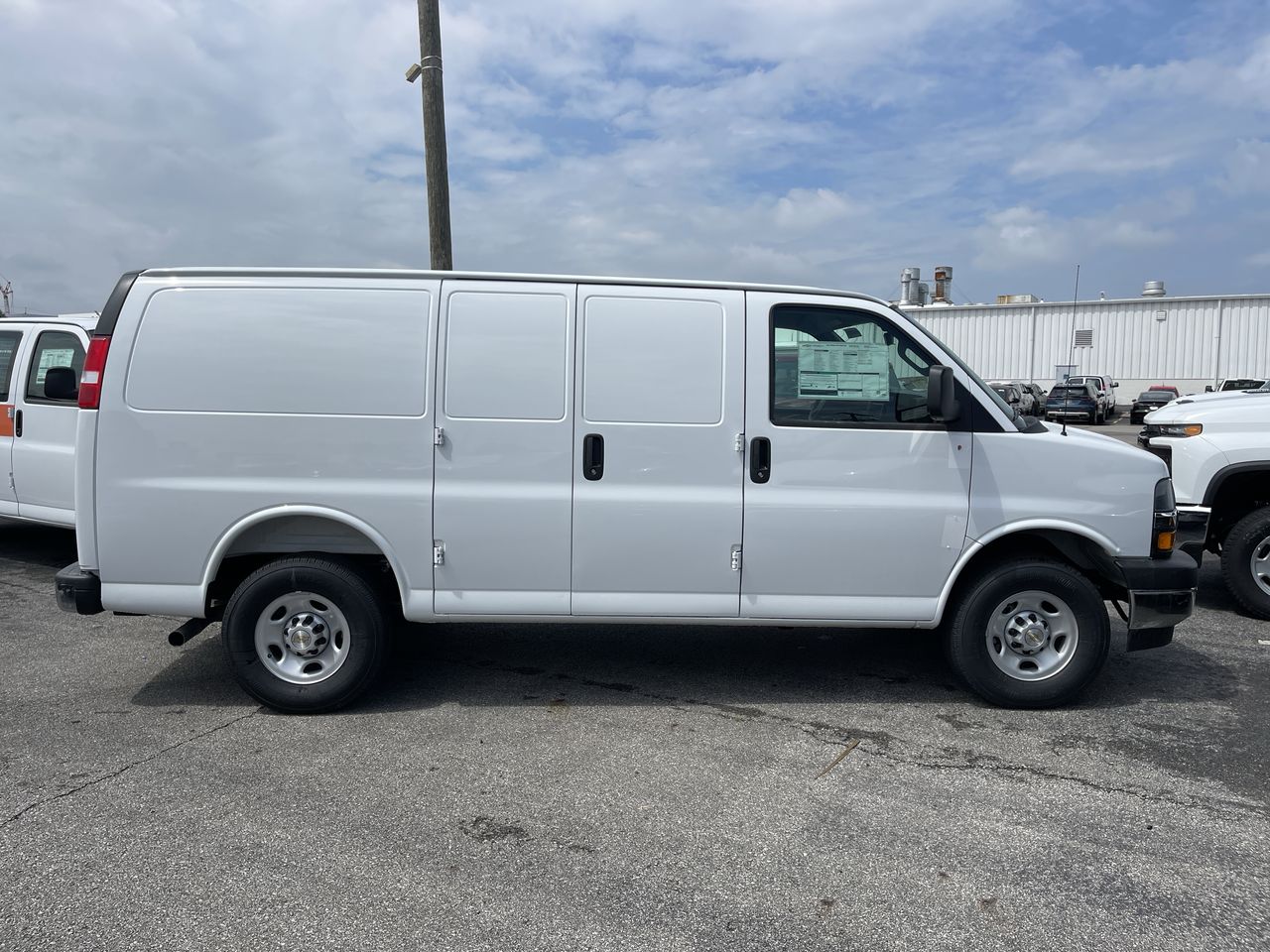 2025 Chevrolet Express Cargo 2500 WT
