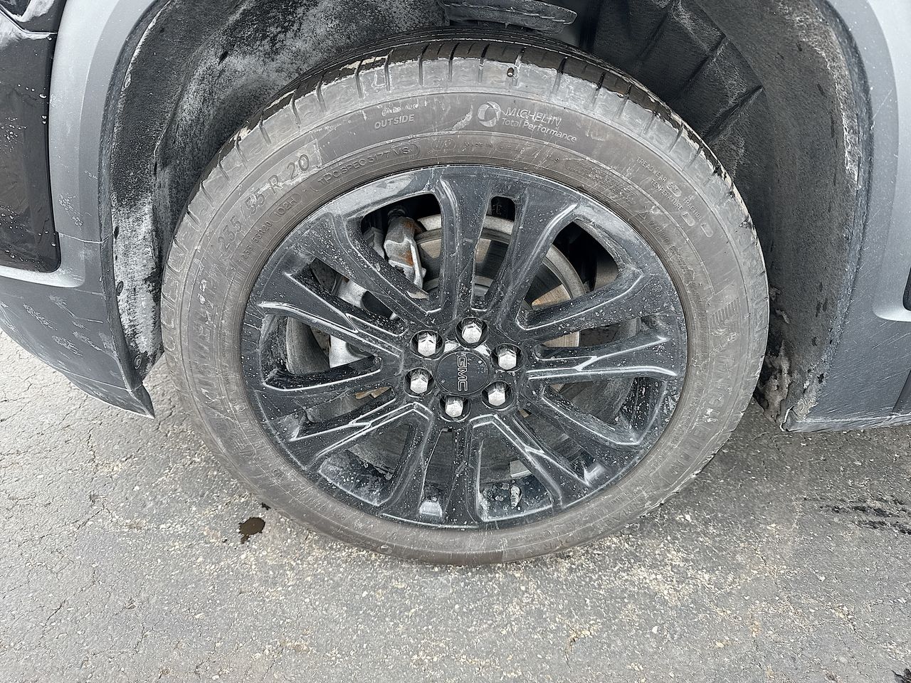 2023 GMC Acadia SLT