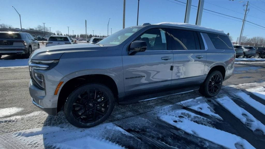 2026 Chevrolet Suburban LT