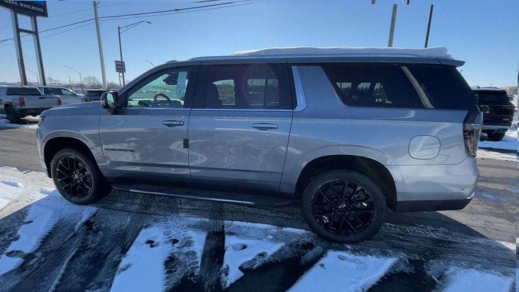 2026 Chevrolet Suburban LT