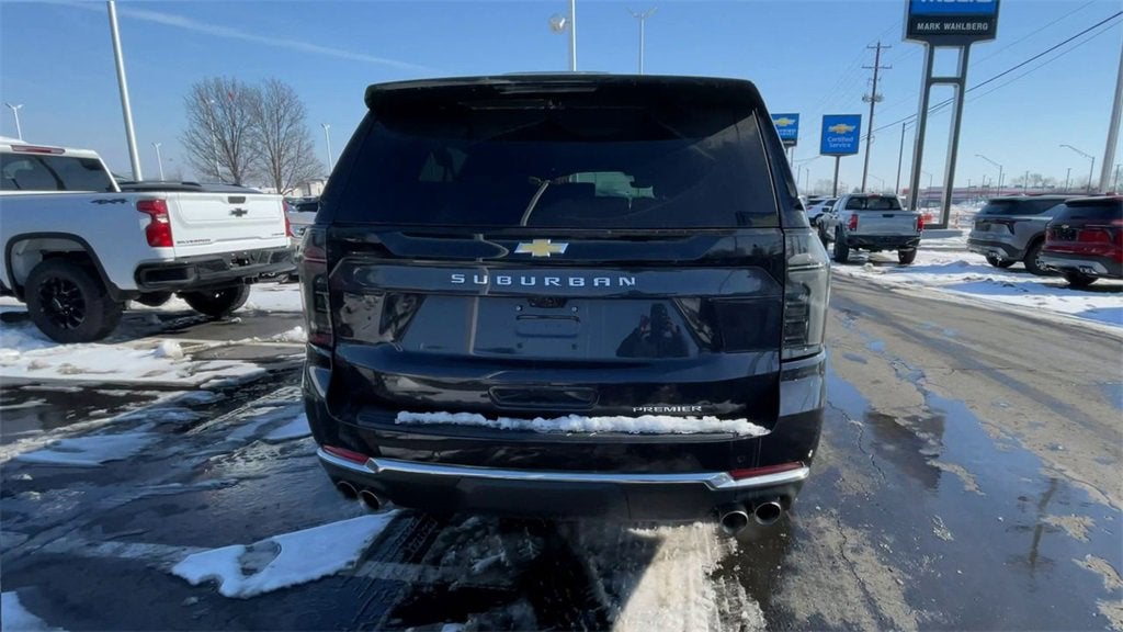 2025 Chevrolet Suburban Premier
