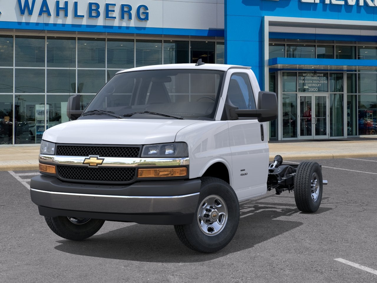 2026 Chevrolet Express Cutaway 3500 1WT