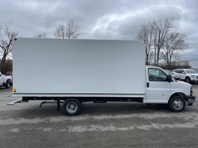 2025 Chevrolet Express Cutaway 3500 1WT