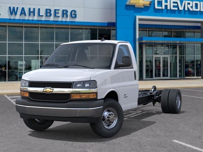 2025 Chevrolet Express Cutaway 3500 1WT
