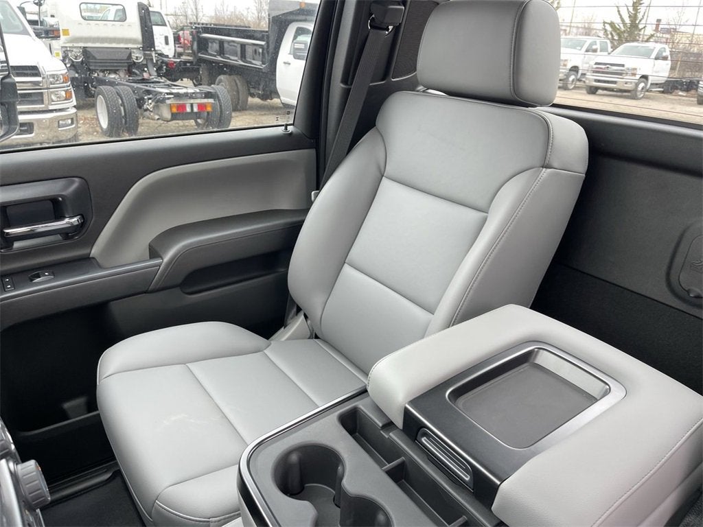 2024 Chevrolet Silverado 5500 HD Work Truck