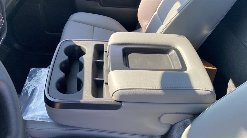 2023 Chevrolet Silverado 5500 HD Work Truck