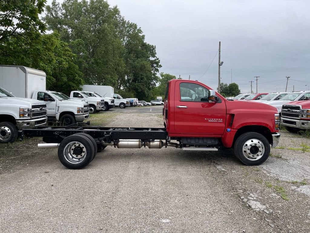 2024 Chevrolet Silverado 6500 HD Work Truck