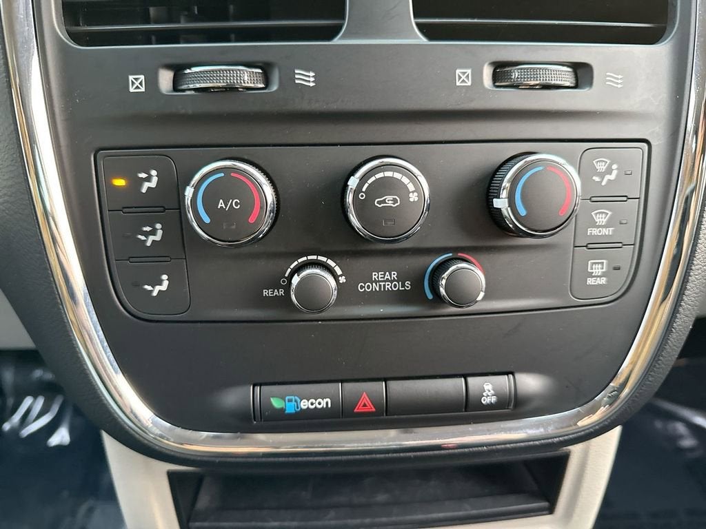 2020 Dodge Grand Caravan SE