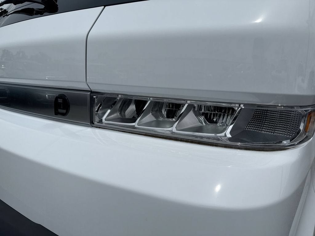 2024 BrightDrop Zevo 600 EJY