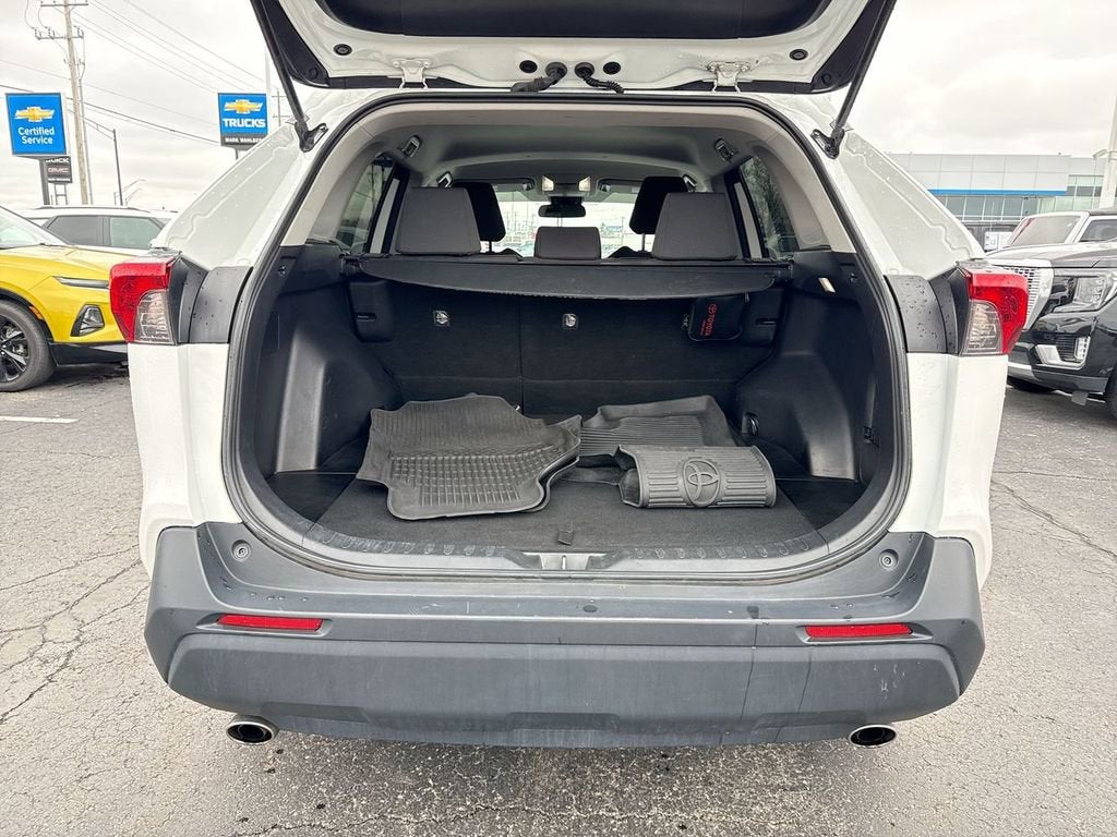 2022 Toyota RAV4 XLE