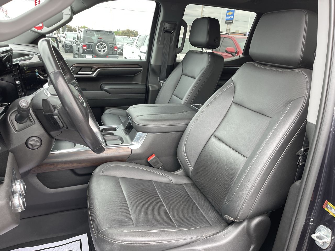 2023 GMC Sierra 1500 SLT