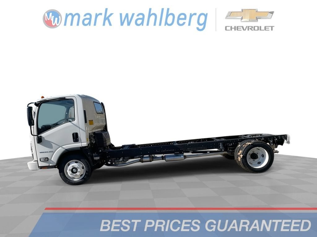 2024 Chevrolet Low Cab Forward 5500 XG 5500