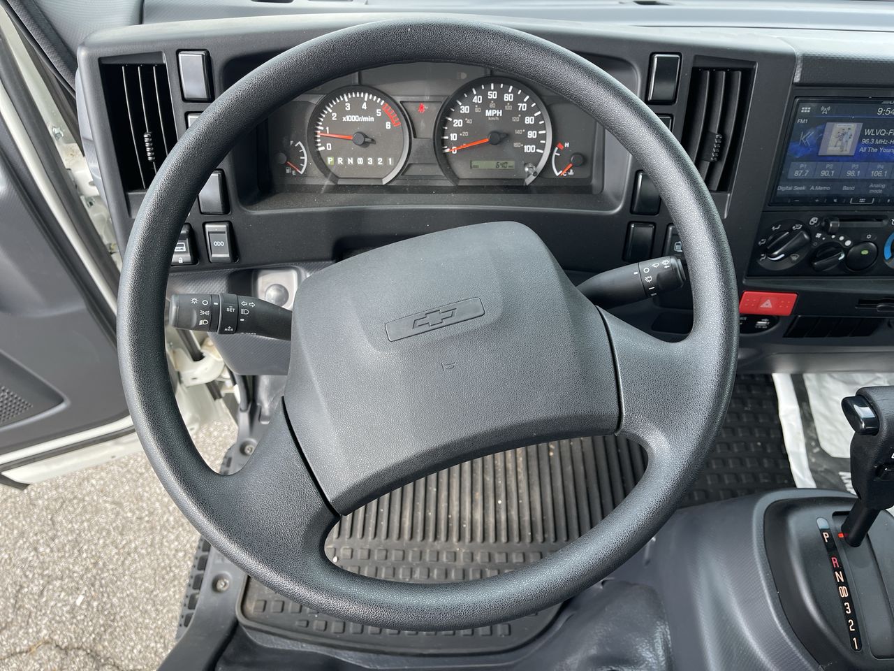 2024 Chevrolet Low Cab Forward 5500 XG 5500