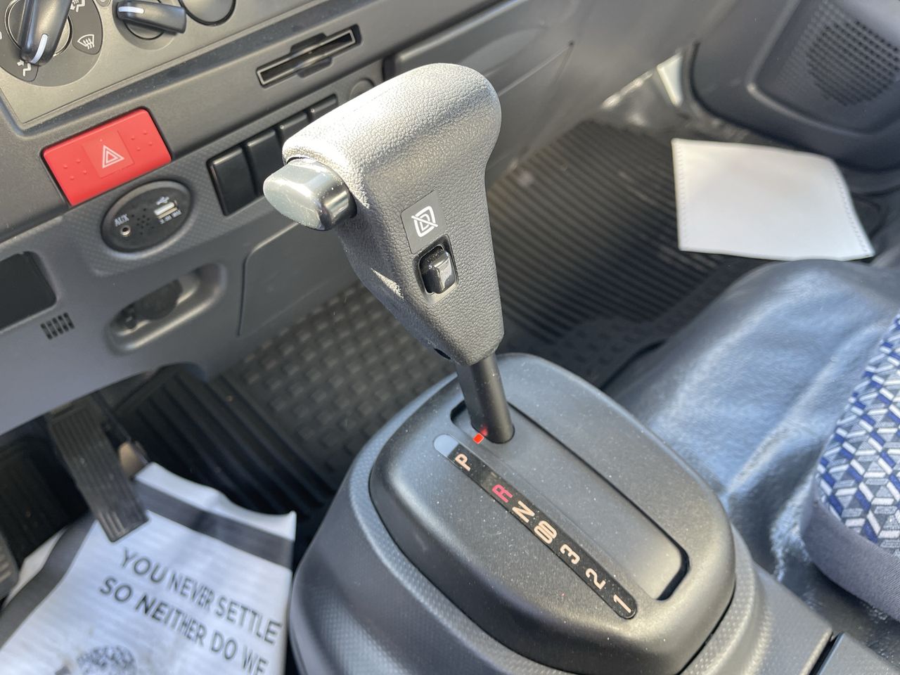 2024 Chevrolet Low Cab Forward 5500 XG 2WD Reg Cab 176