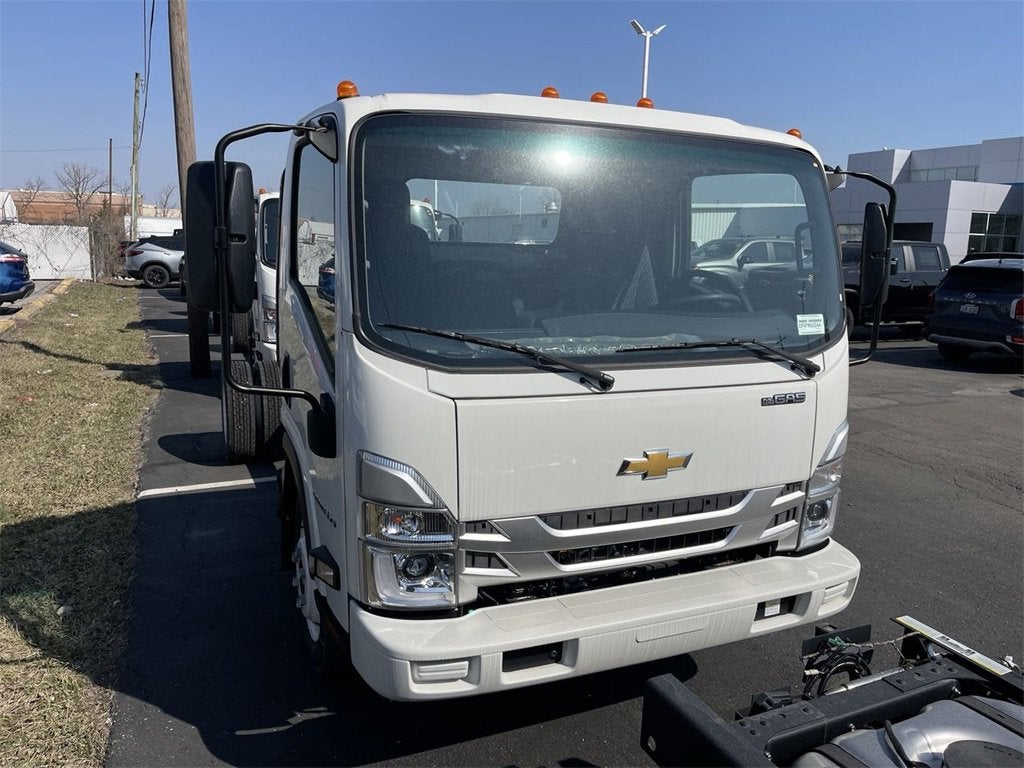 2024 Chevrolet Low Cab Forward 5500 XG 5500