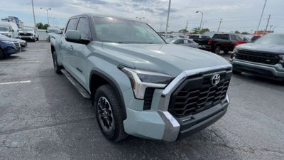 2024 Toyota Tundra 4WD SR5