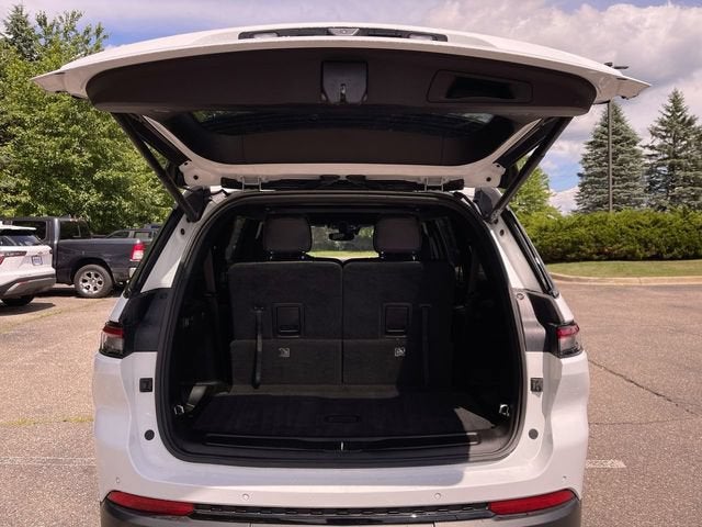 2023 Jeep Grand Cherokee L Altitude 4x4