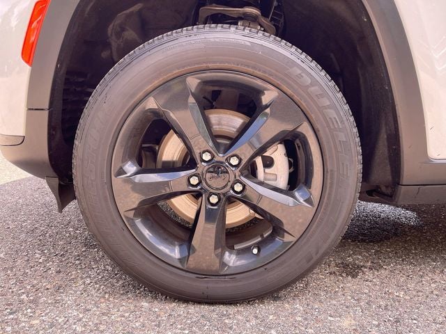 2023 Jeep Grand Cherokee L Altitude 4x4