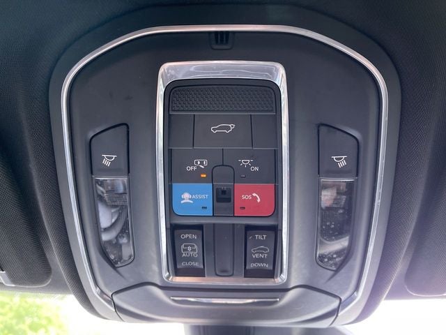 2023 Jeep Grand Cherokee L Altitude 4x4