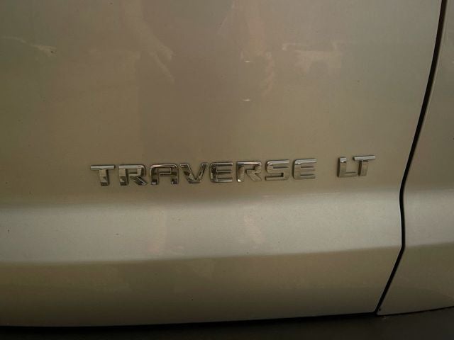 2011 Chevrolet Traverse LT w/1LT
