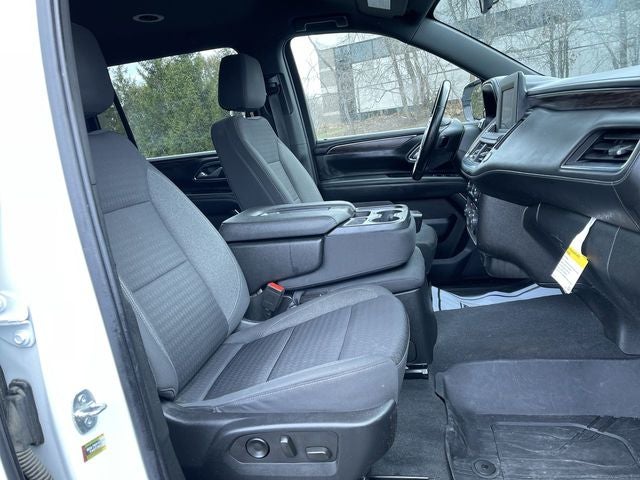 2023 Chevrolet Suburban LS