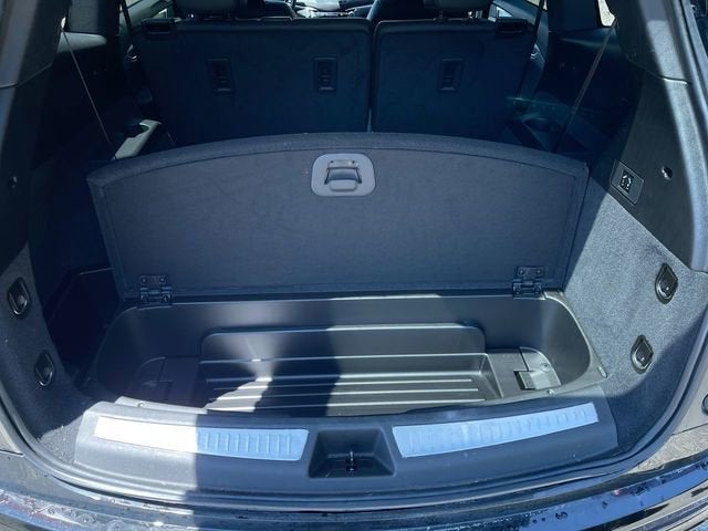 2025 Cadillac XT6 Luxury