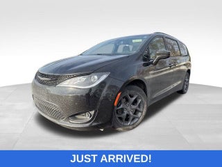 2020 Chrysler Pacifica Touring L Plus