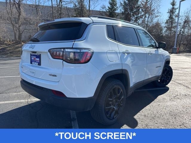 2023 Jeep Compass Latitude Lux FWD