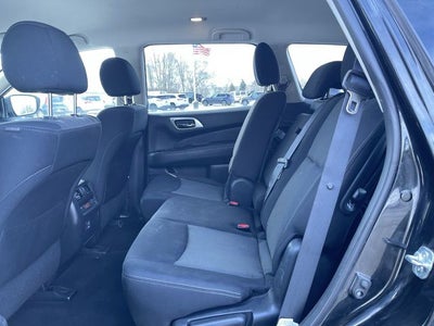 2018 Nissan Pathfinder S