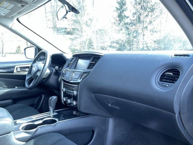 2018 Nissan Pathfinder S
