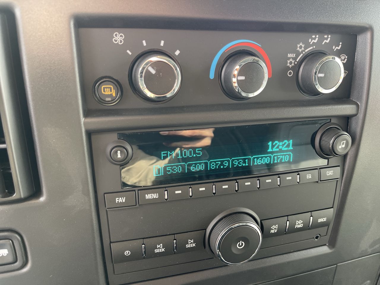 2025 Chevrolet Express Cargo 2500 WT