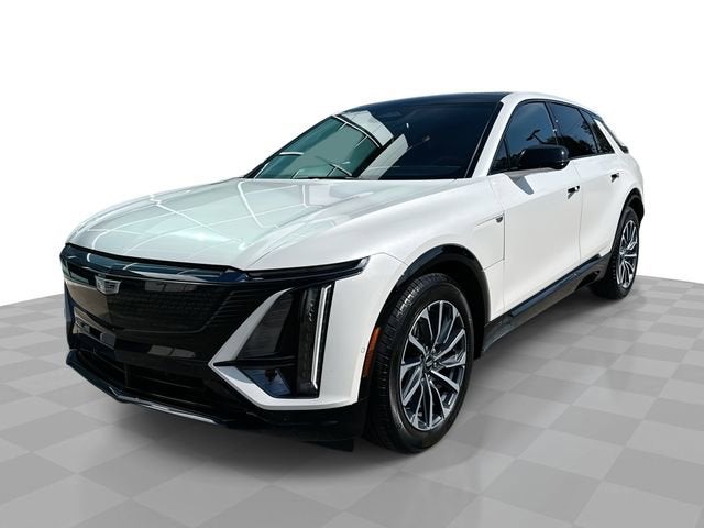 2024 Cadillac LYRIQ Sport 2
