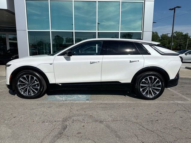 2024 Cadillac LYRIQ Sport 2