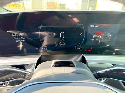2024 Cadillac LYRIQ Sport 2