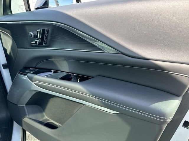 2024 Cadillac LYRIQ Sport 2
