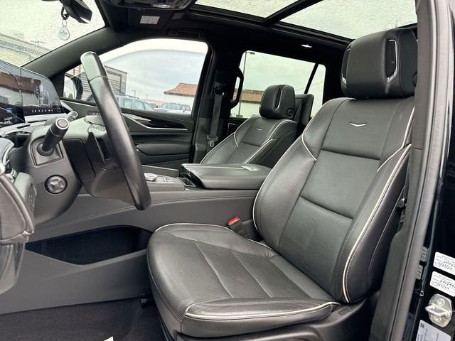2023 Cadillac Escalade Sport