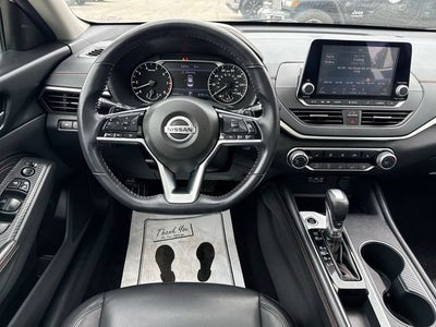 2020 Nissan Altima SR FWD