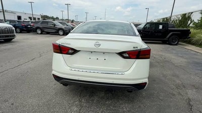 2020 Nissan Altima SR FWD