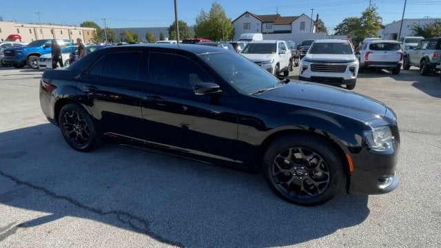 2022 Chrysler 300 Touring L